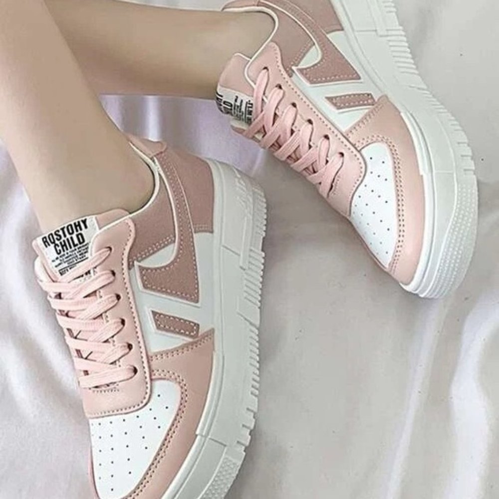 Color block White and Pink Lace-up Stake Shoes 41